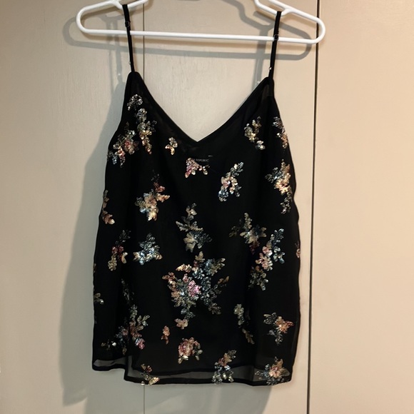 BANANA REPUBLIC Size Large, black floral sequin camisole. - Picture 5 of 6